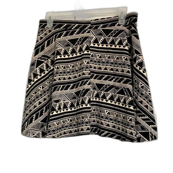 VICTORIAS SECRET PINK Aztec Mini Skater Skirt Circle Flare Black Cream Large - Picture 2 of 13